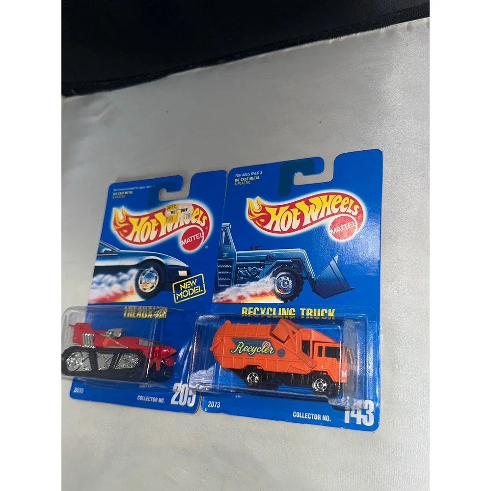Hot Wheels 1991 Treadator 205 Recycling Truck 143 Vintage Diecast Lot 2pc NEW